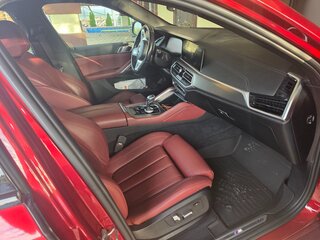 2021 BMW X6 40i III (G06), пурпурный, 7800000 рублей, вид 4
