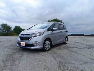 2017 Honda Freed+ II, серебристый, 1500000 рублей, вид 2