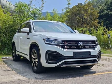 2023 Volkswagen Tayron I Рестайлинг, белый, 2380900 рублей, вид 2