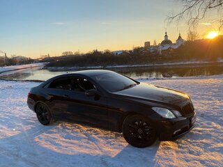 2009 Mercedes-Benz E-Класс 350 IV (W212, S212, C207), чёрный, 1370000 рублей, вид 4