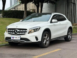 2019 Mercedes-Benz GLA 200 I (X156) Рестайлинг, белый, 1530001 рублей, вид 1