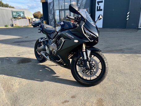 2022 Honda CBR 650R, чёрный, 850000 рублей, вид 3
