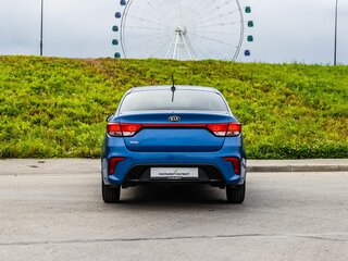 2018 Kia Rio IV, синий, 1230000 рублей, вид 4