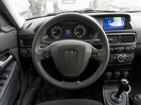 2015 Lada (ВАЗ) Priora I Рестайлинг, белый, 599000 рублей - вид 11