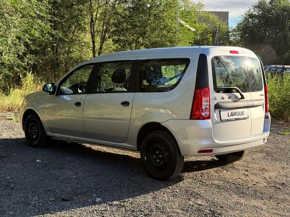 2026 Lada (ВАЗ) Largus I Рестайлинг, серый, 1607000 рублей - вид 2