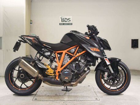 2016 KTM 1290 Super Duke R, чёрный, 927000 рублей, вид 2