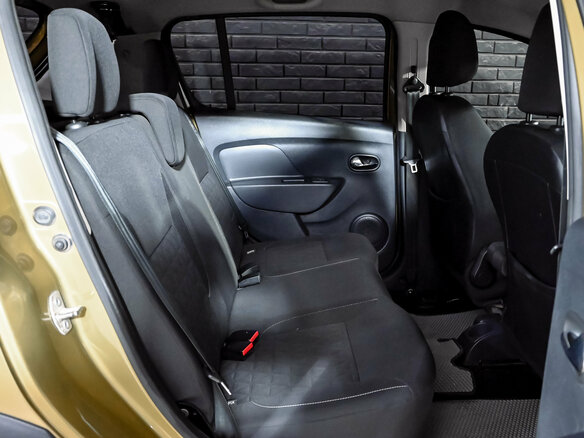 2016 Renault Sandero Stepway II, золотистый - вид 17