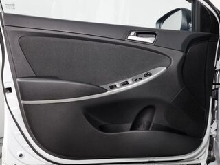 2014 Hyundai Solaris I Рестайлинг, белый, 895000 рублей, вид 5
