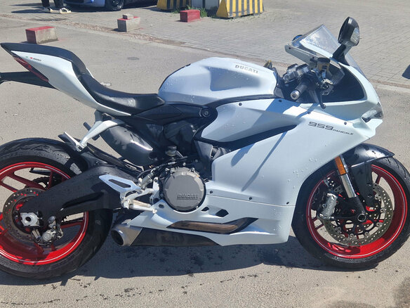 2017 Ducati 959 Panigale, белый, 950000 рублей - вид 4