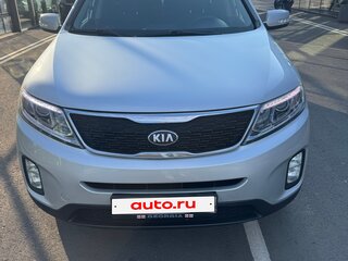 2013 Kia Sorento II Рестайлинг, серебристый, 1700000 рублей, вид 2