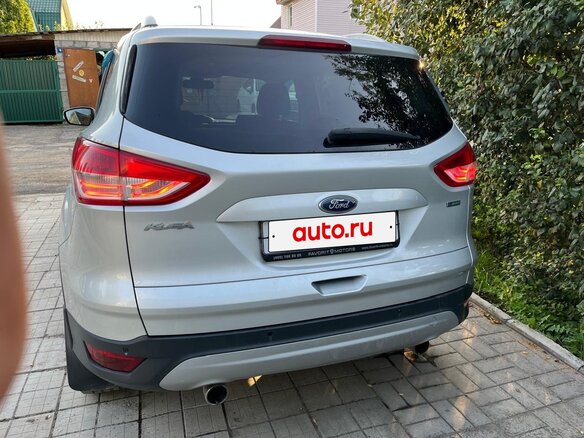 2014 Ford Kuga II, серебристый, 1400000 рублей - вид 3