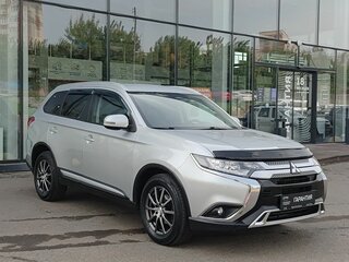 2019 Mitsubishi Outlander III Рестайлинг 3, серебристый, 2185000 рублей, вид 3