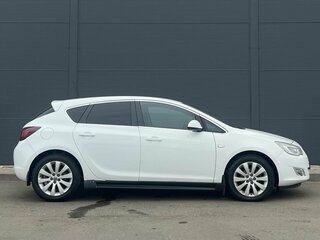 2012 Opel Astra J, белый, 710000 рублей, вид 4
