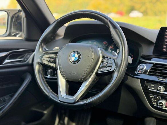 2019 BMW 5 серии 530d xDrive VII (G30/G31/G38), серый, 4040000 рублей - вид 28