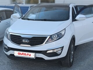 2013 Kia Sportage III, белый, 1800000 рублей, вид 2