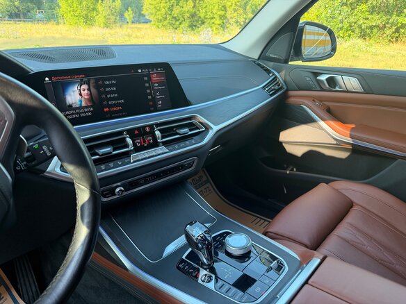 2019 BMW X7 30d I (G07), белый, 8640000 рублей - вид 10