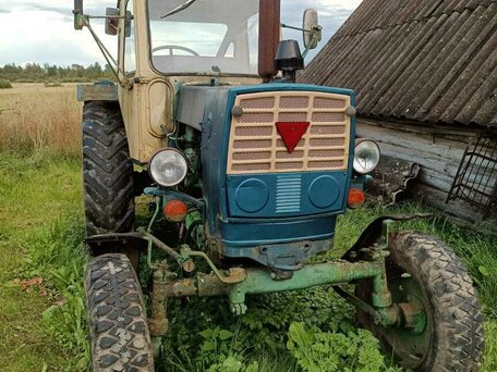 1982 ЮМЗ 6, зелёный, 345000 рублей, вид 1