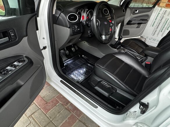 2009 Ford Focus II Рестайлинг, белый, 799000 рублей - вид 12