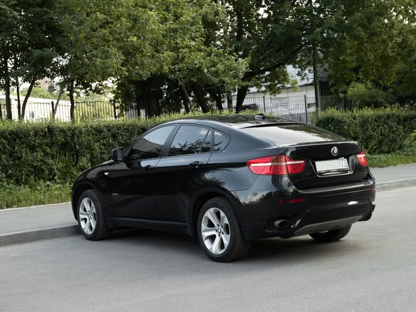 2012 BMW X6 35i 8-speed I (E71), чёрный, 1800000 рублей - вид 13