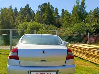 2007 Renault Megane II Рестайлинг, серебристый, 330000 рублей, вид 4