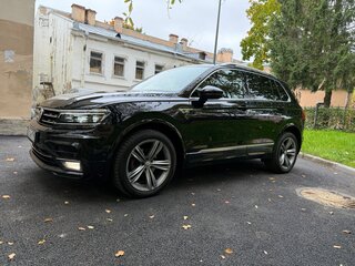 2018 Volkswagen Tiguan II, чёрный, 2570000 рублей, вид 1