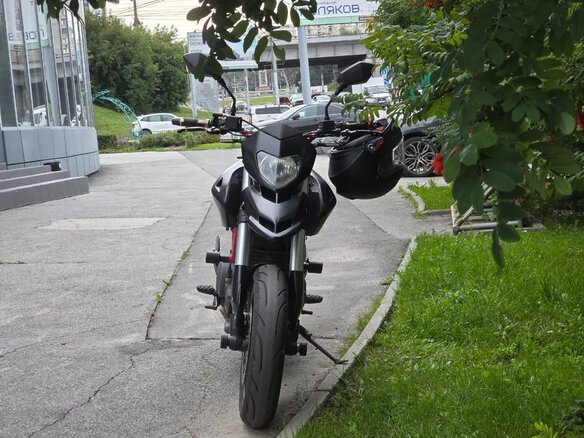 2010 Ducati Hypermotard, чёрный, 500000 рублей - вид 4