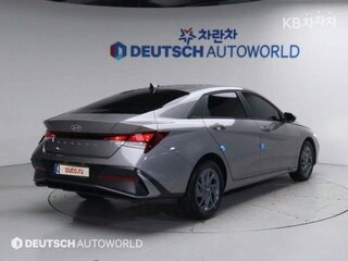 2023 Hyundai Avante VII Рестайлинг, серый, 1850000 рублей, вид 3