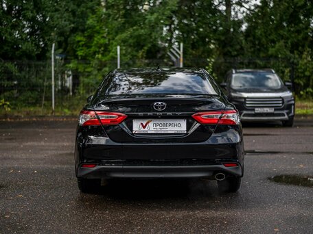 2019 Toyota Camry VIII (XV70), чёрный, 2488000 рублей, вид 4