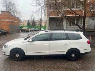 2010 Volkswagen Passat B6, белый, 760000 рублей, вид 3