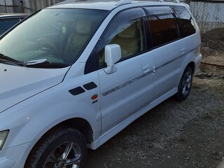1997 Mitsubishi Chariot III, белый, 460000 рублей, вид 3