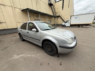 1999 Volkswagen Bora I, серебристый, 150000 рублей, вид 3
