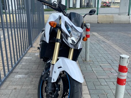 2015 Suzuki GSR 750, белый, 660000 рублей, вид 1