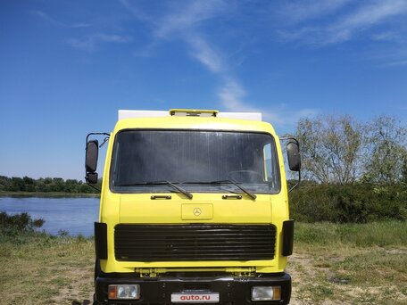 1983 Mercedes-Benz 1622, жёлтый, 380000 рублей, вид 3