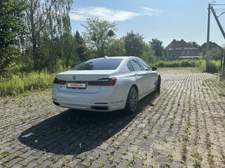 2019 BMW 7 серии 730d VI (G11/G12) Рестайлинг, белый, 6200000 рублей, вид 3