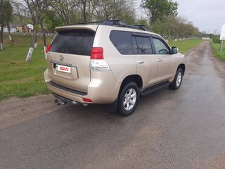 2011 Toyota Land Cruiser Prado 150 Series, бежевый, 2550000 рублей, вид 4