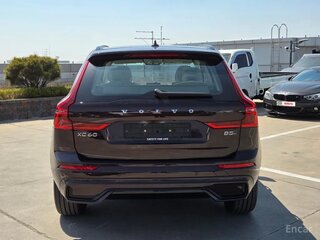 2026 Volvo XC60 II Рестайлинг 2, пурпурный, 7699750 рублей, вид 5