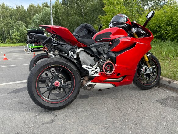 2014 Ducati Panigale S, красный, 900000 рублей - вид 6