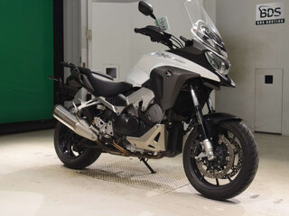 2015 Honda VFR 800X (Crossrunner), белый, 760000 рублей, вид 2
