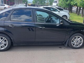 2011 Ford Focus II Рестайлинг, чёрный, 700000 рублей, вид 1