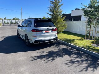2019 BMW X7 M50d I (G07), белый, 8000000 рублей, вид 4