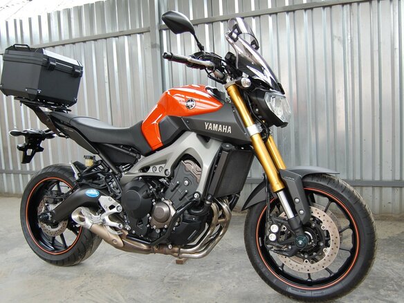 2014 Yamaha MT-09 (FZ-09), оранжевый, 670000 рублей - вид 2
