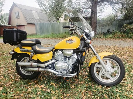 1993 Honda VF 750, жёлтый, 400000 рублей, вид 1