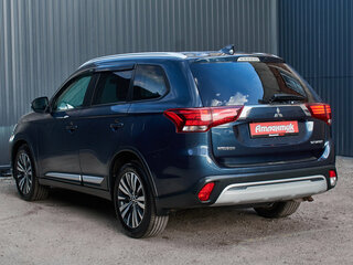 2019 Mitsubishi Outlander III Рестайлинг 3, синий, 2165000 рублей, вид 4