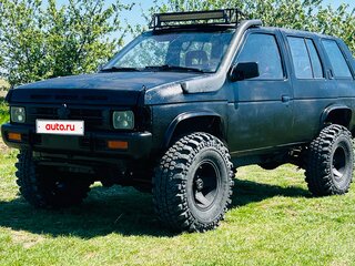 1990 Nissan Terrano I, чёрный, 850000 рублей, вид 1