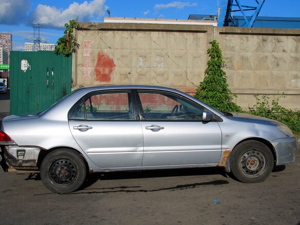 2003 Mitsubishi Lancer IX, серебристый, 230000 рублей - вид 6