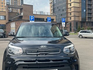 2017 Kia Soul II Рестайлинг, чёрный, 1300000 рублей, вид 1