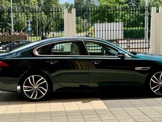 2021 Jaguar XF II Рестайлинг, зелёный, 3250000 рублей, вид 3