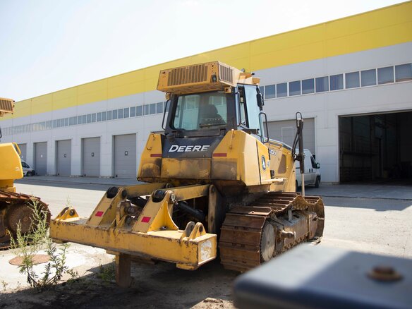 2011 John Deere 850J, золотистый - вид 3
