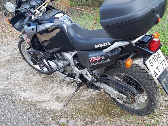 1997 Honda XRV 750 Africa Twin, чёрный - вид 3