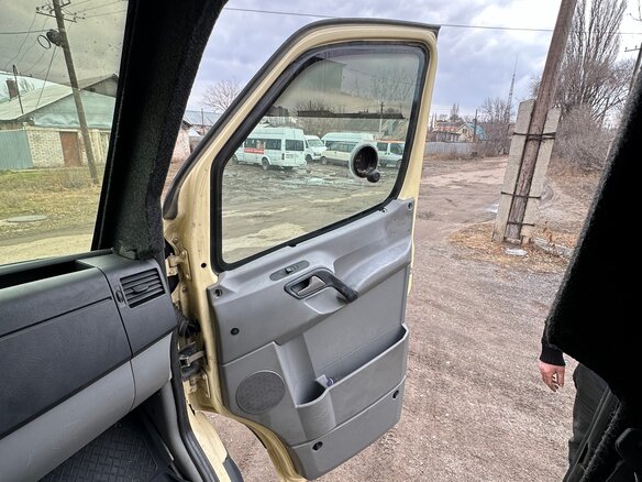 2012 Volkswagen Crafter, бежевый, 1600000 рублей - вид 13